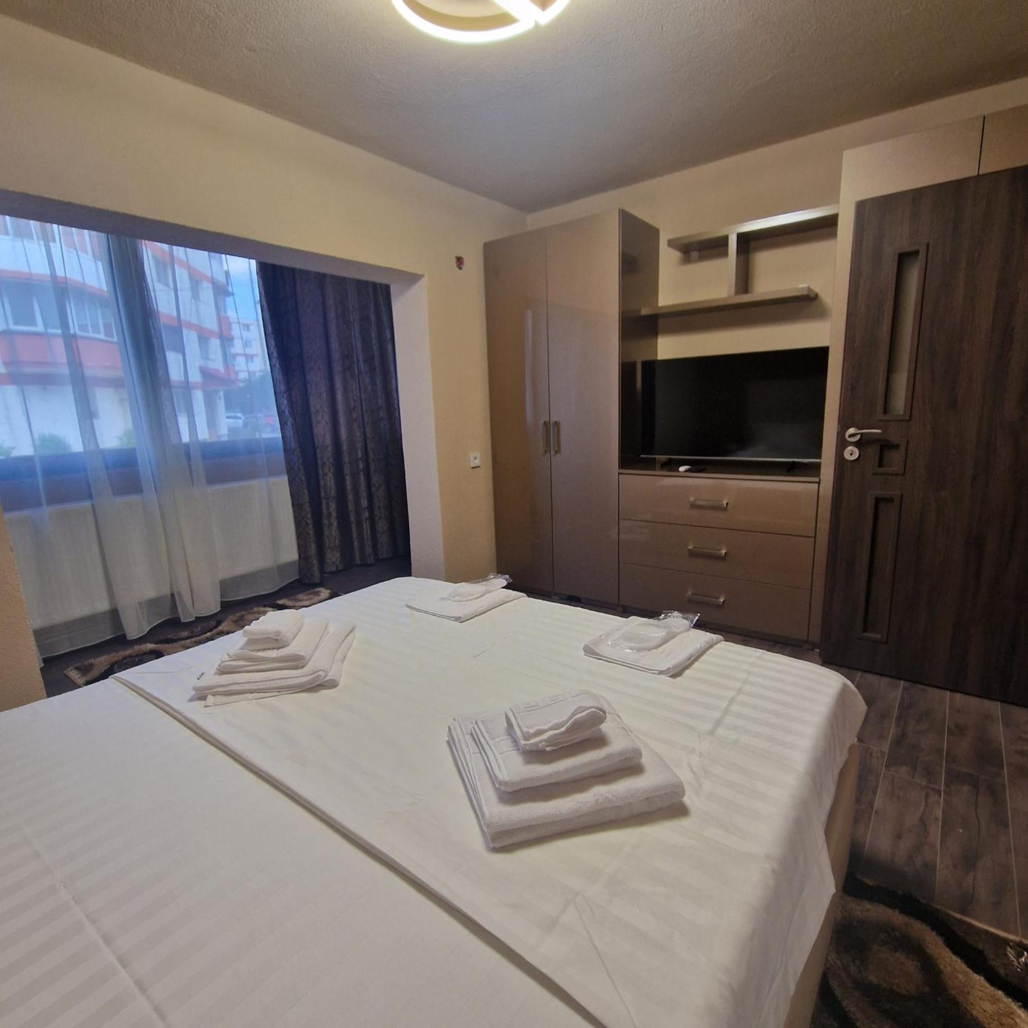 Apartament Iulius 3 Manastire Curtea de Argeş Exteriér fotografie