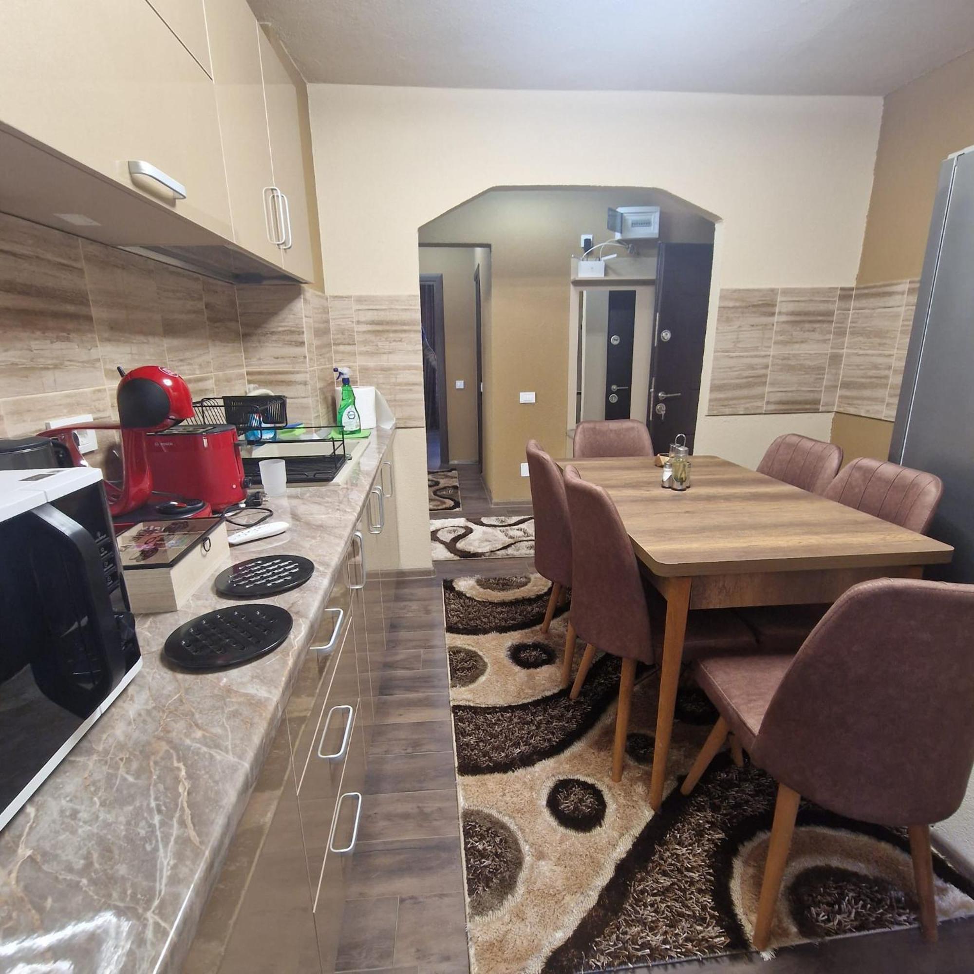 Apartament Iulius 3 Manastire Curtea de Argeş Exteriér fotografie