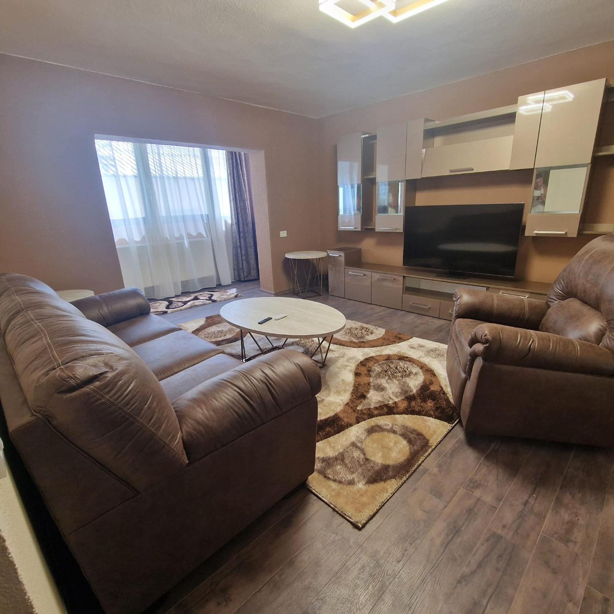 Apartament Iulius 3 Manastire Curtea de Argeş Exteriér fotografie