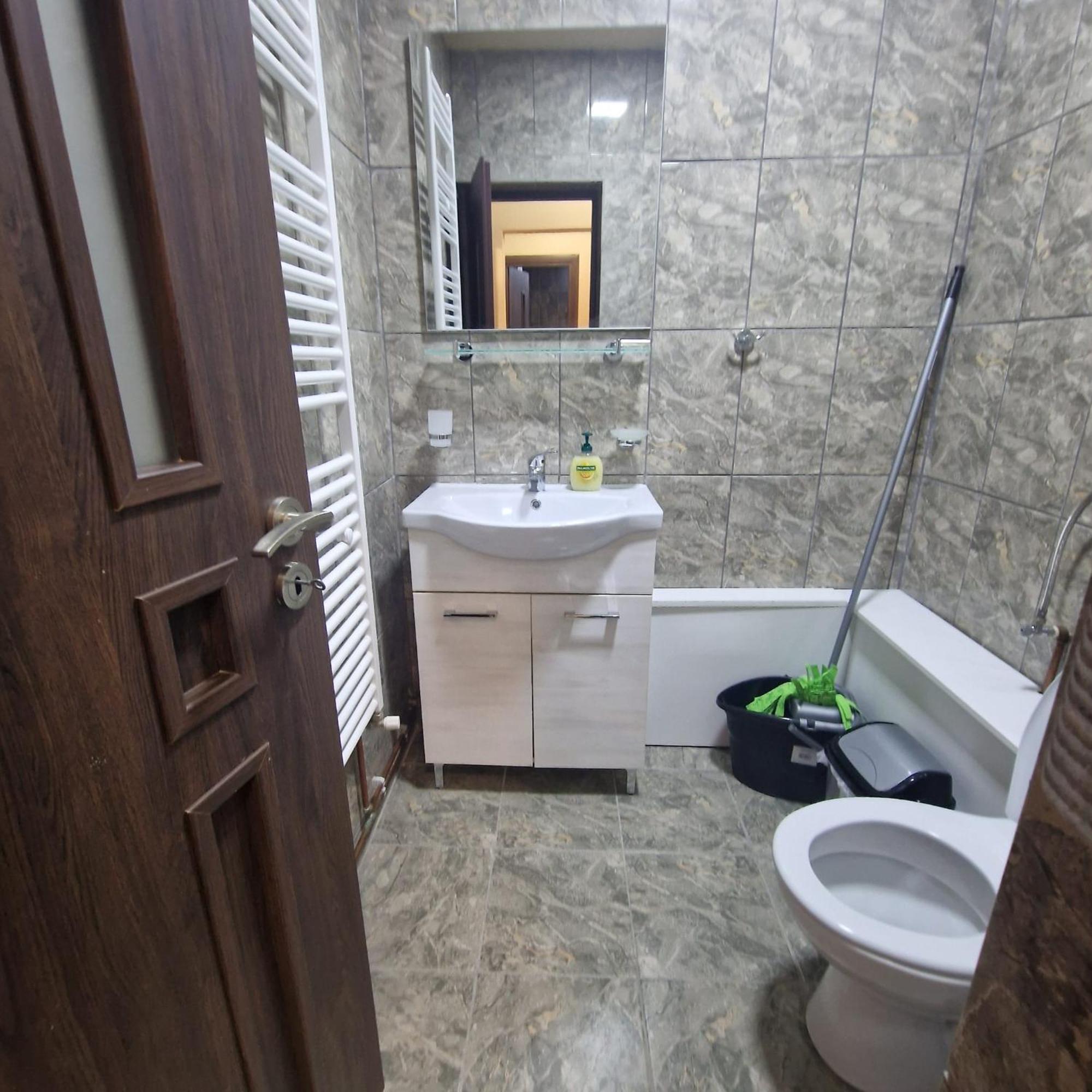 Apartament Iulius 3 Manastire Curtea de Argeş Exteriér fotografie
